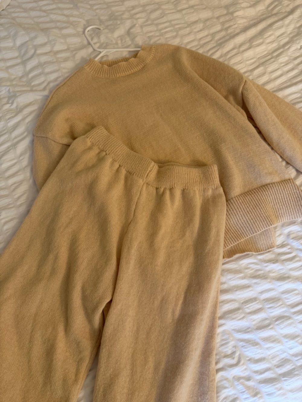 Women's Cream Crewneck Knit Sweater & Lounge Pant Set
